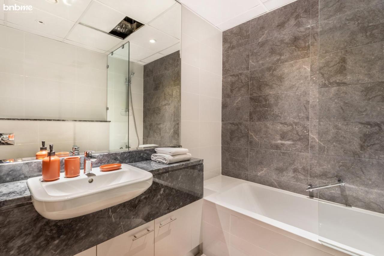 Bnbmehomes - Luxury 2B Apt - Al Habtoor - Amna Tower - 5044 Dubai Exterior foto